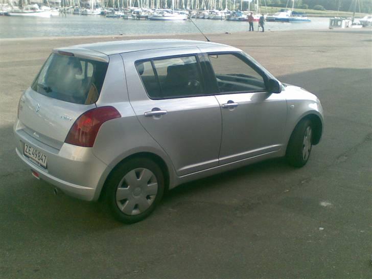Suzuki swift  solgt billede 2