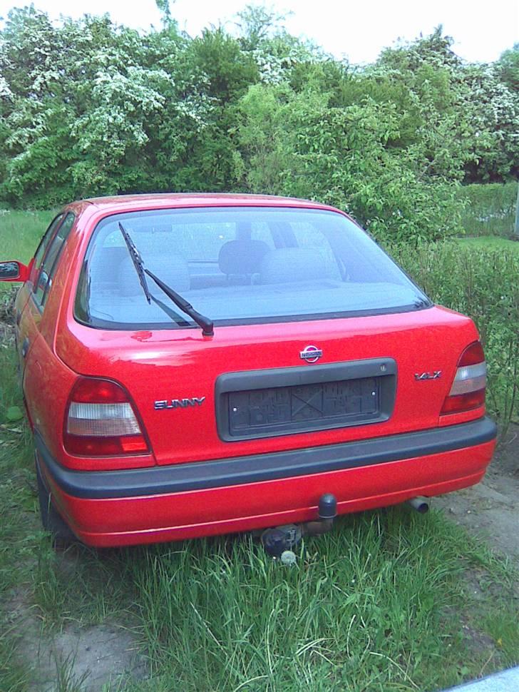 Nissan sunny skrottet ! billede 6