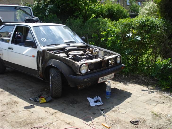 VW Polo Coupé Solgt. - Så er var den klar til den nye skærm og hjelm. billede 10