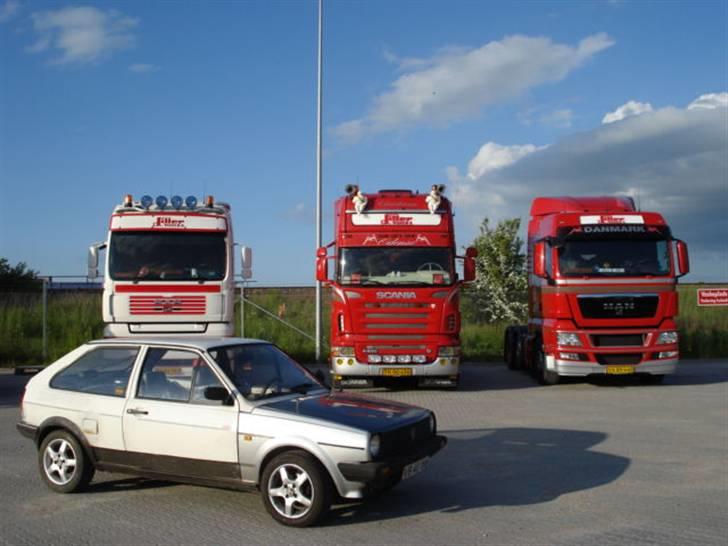 VW Polo Coupé Solgt. - Et billede fra arbejdet af. Mums Scania V8 med fri udblæsning i midten. billede 12