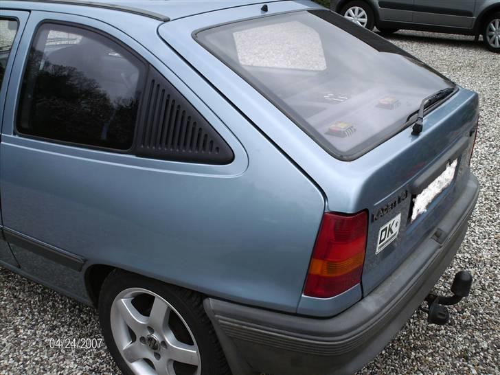 Opel Kadett E [SOLGT] - Da jeg købte den så den sådan ud.. billede 13