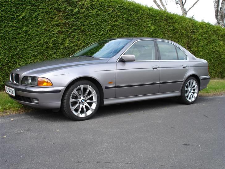 BMW 523i steptronic billede 1