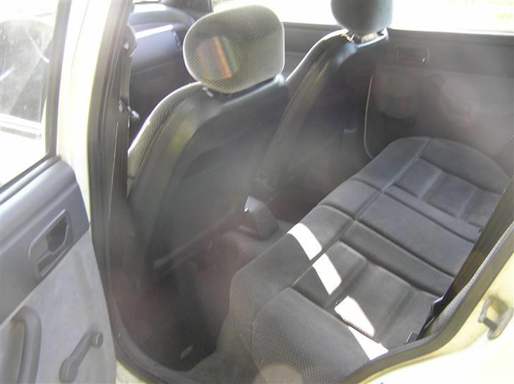 Ford Escort 1.6 EFi (solgt) billede 12