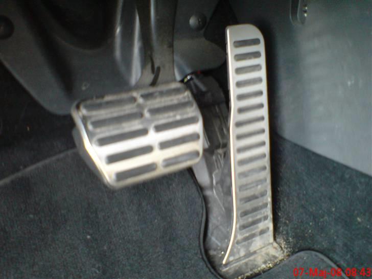 VW Passat Variant Highline   - Her trampes billede 10