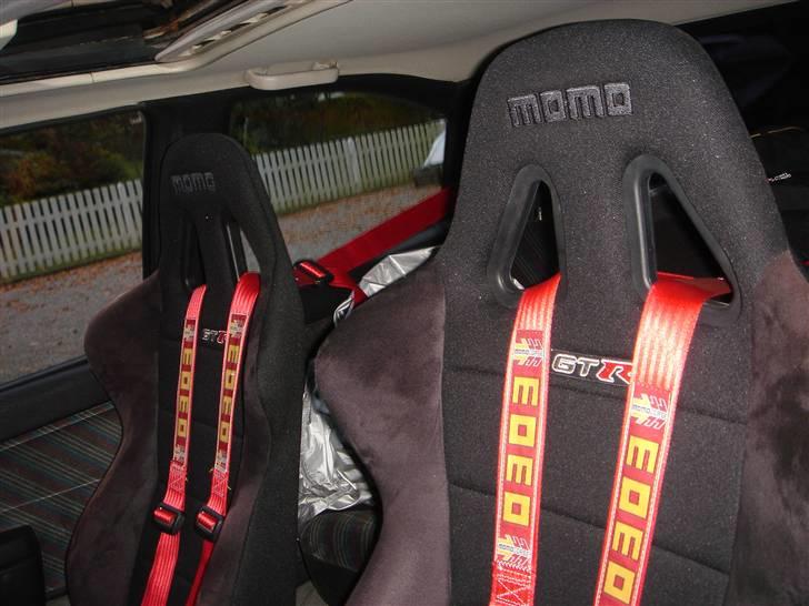 Opel Kadett GSI - Er nødt til at sidde fast, når jeg ligger stærkt i svingene. billede 3