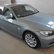 BMW 320D SOLGT!