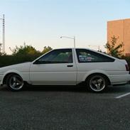 Toyota corolla ae86 coupe gt