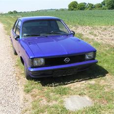 Opel kadett c til solgt