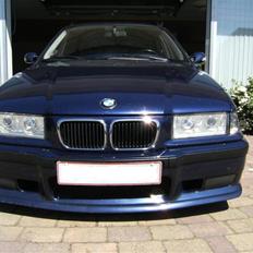 BMW 318I Turing. SOLGT...