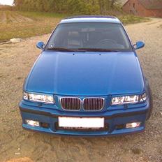 BMW E36 325 i (SOLGT)