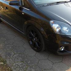 Opel Zafira 240 Opc