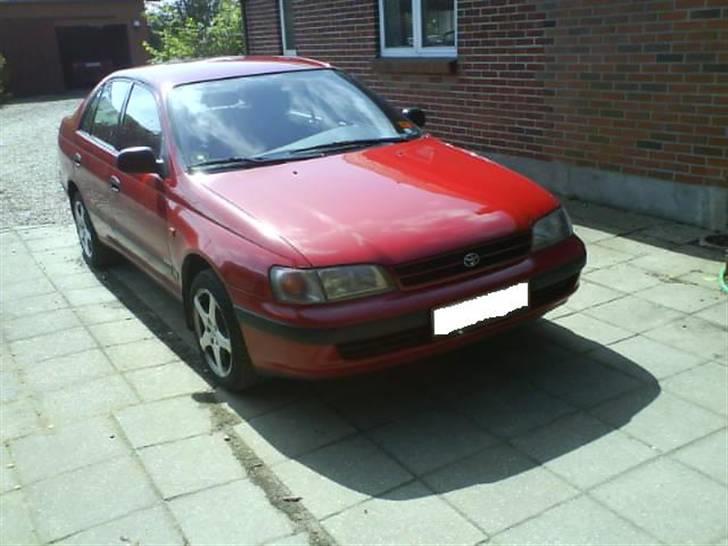 Toyota Carina E 1,6xli commander - Sådan så bilen ud da jeg købte den i april 07 billede 2