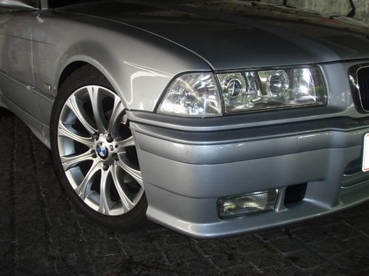 BMW 323 i coupe billede 5