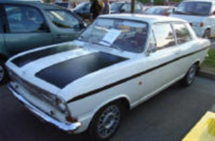 Opel Kadett B Super *Solgt* - Det er taget til roskilde træf d 8 maj. Men striber hehe billede 5