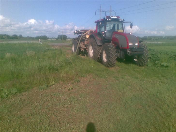 Toyota Rav4 *Solgt* - Min arbejdsplads.. Valtra T151e + Samson Spulervogn billede 15