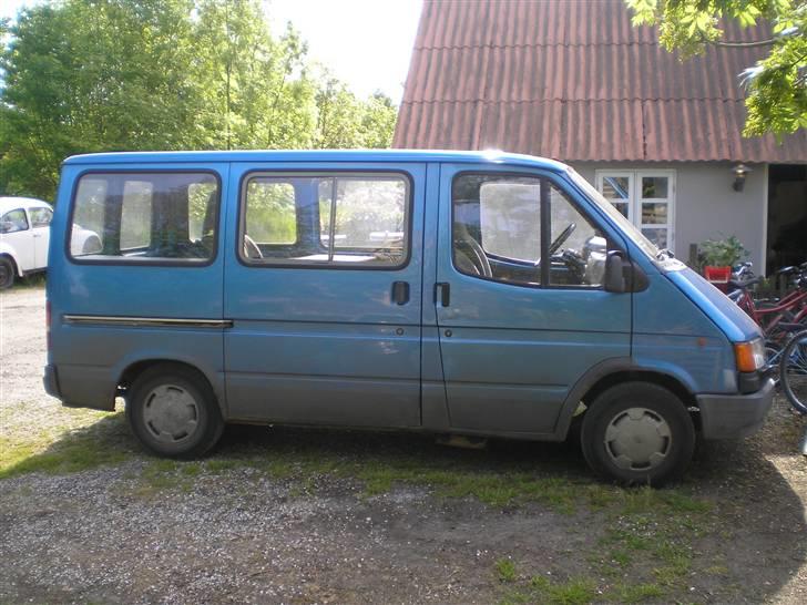 Ford Transit - Vores "Lortespasserbus" billede 1