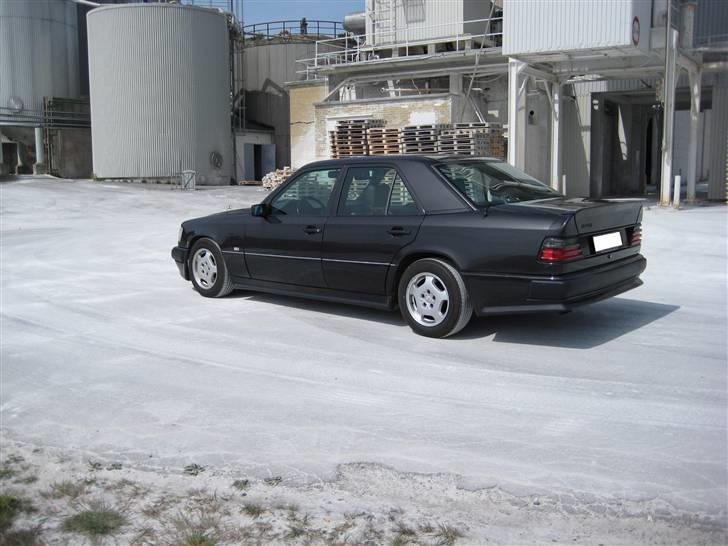 Mercedes Benz 300E AMG ***SOLGT*** billede 6