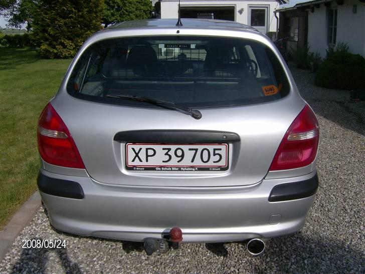 Nissan Almera billede 4