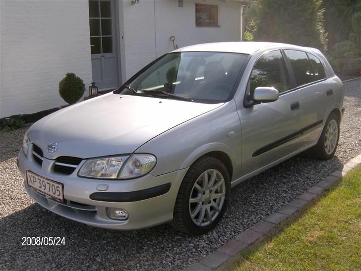 Nissan Almera billede 5
