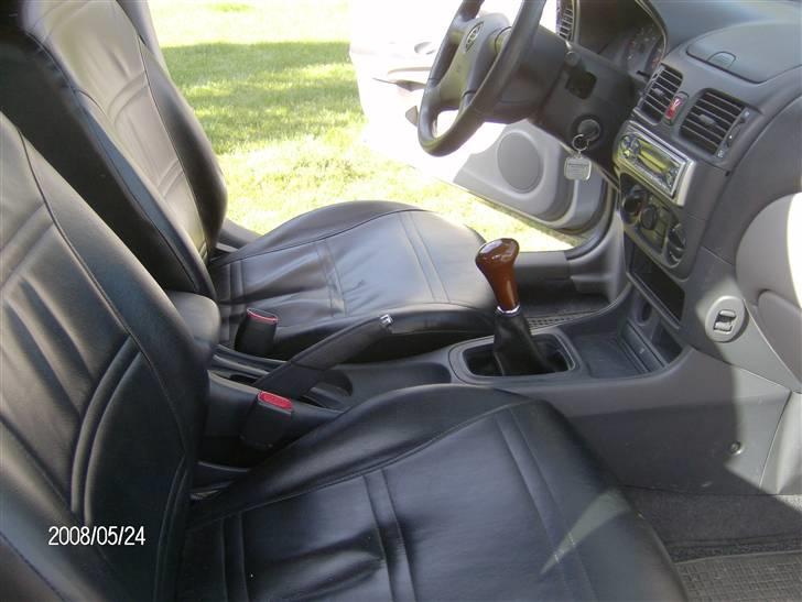 Nissan Almera billede 8