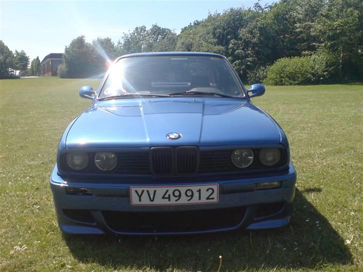BMW 320i billede 1