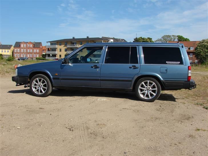 Volvo 740 GLE - Havnen i Nyborg billede 2