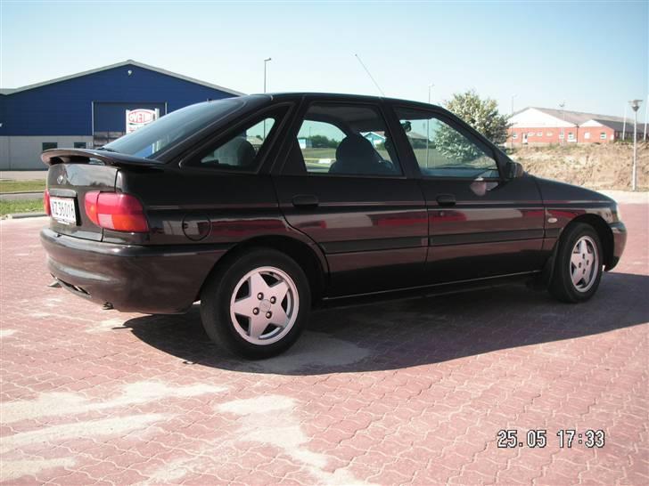 Ford Escort 1.8Sport "solgt" billede 7