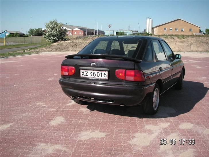 Ford Escort 1.8Sport "solgt" billede 9