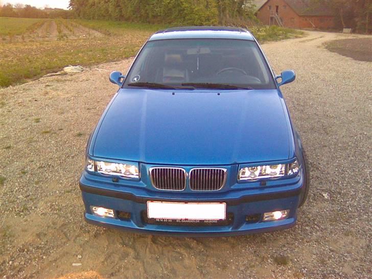 BMW E36 325 i (SOLGT) billede 3