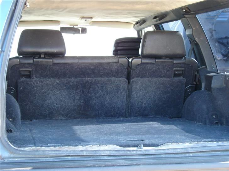 Volvo 740 GLE - Resultatet af en hvid hund og en sort bil.... rengøring efter hver køretur... billede 10