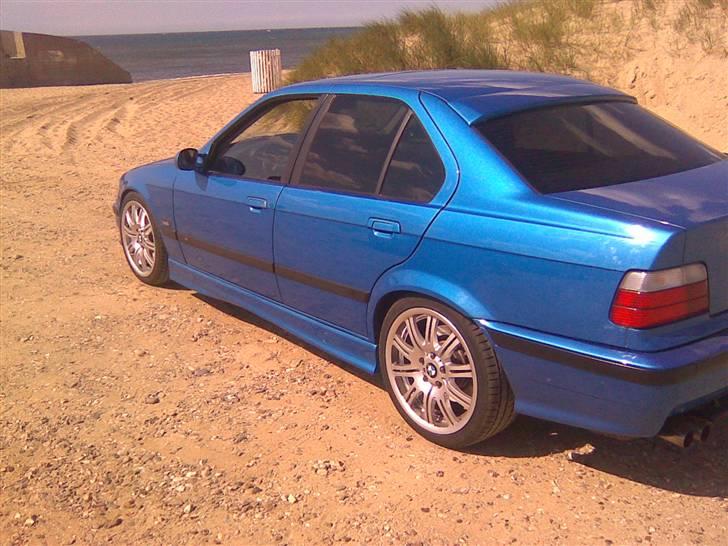 BMW E36 325 i (SOLGT) billede 10