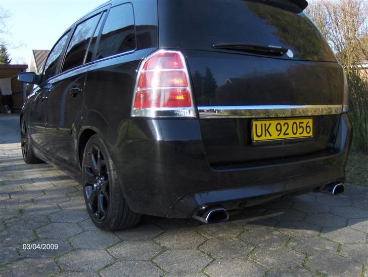 Opel Zafira 240 Opc billede 4