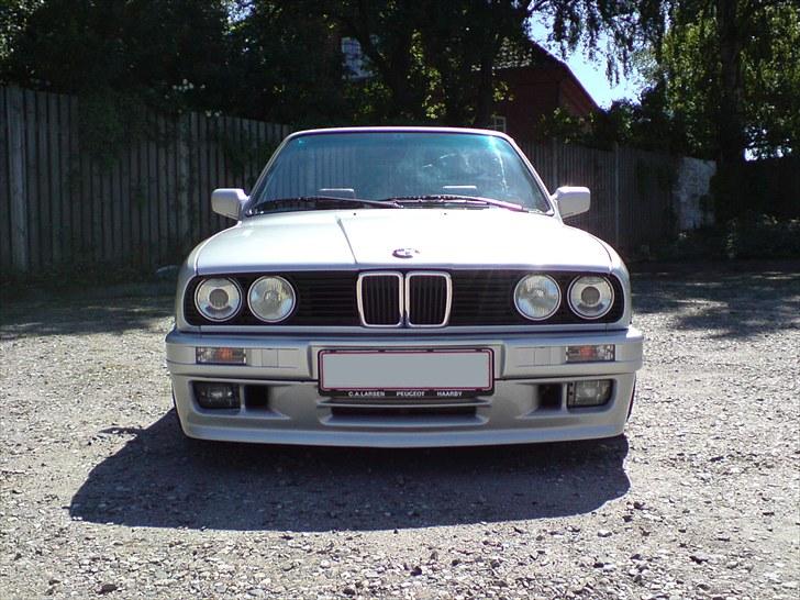 BMW E30 Cabrio, M-Tech II - Kan man andet end at elske M-Tech II? billede 1