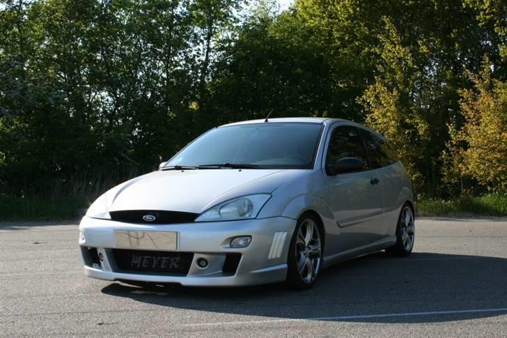 Ford Focus 2.0i Lambo - SOLGT billede 3