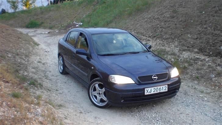 Opel astra  billede 1