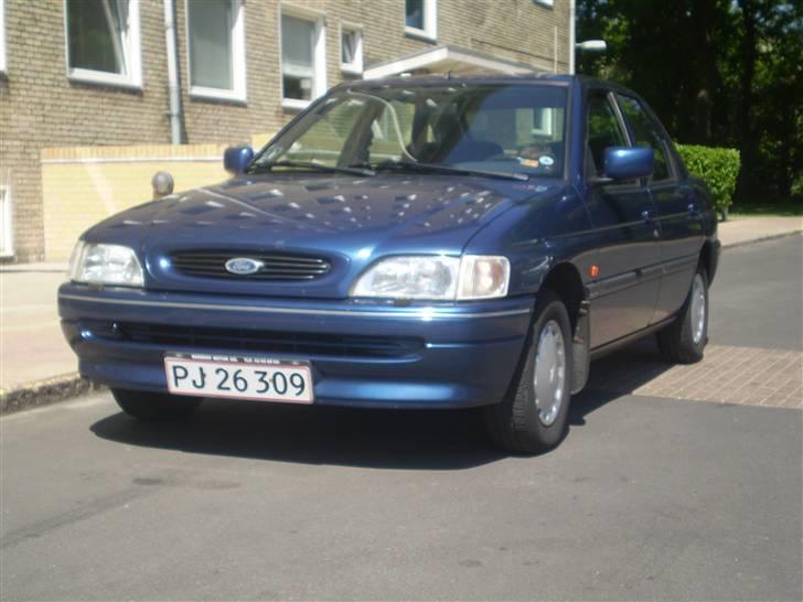 Ford escort SOLGT - Min nye øko tysker billede 1