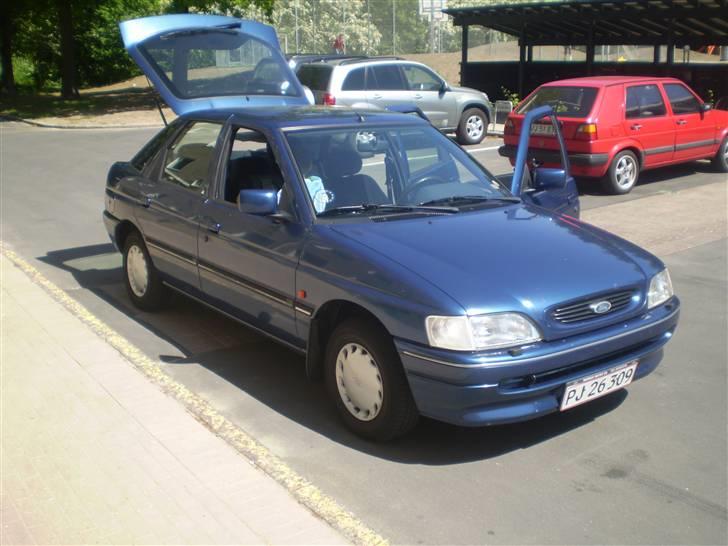 Ford escort SOLGT billede 8