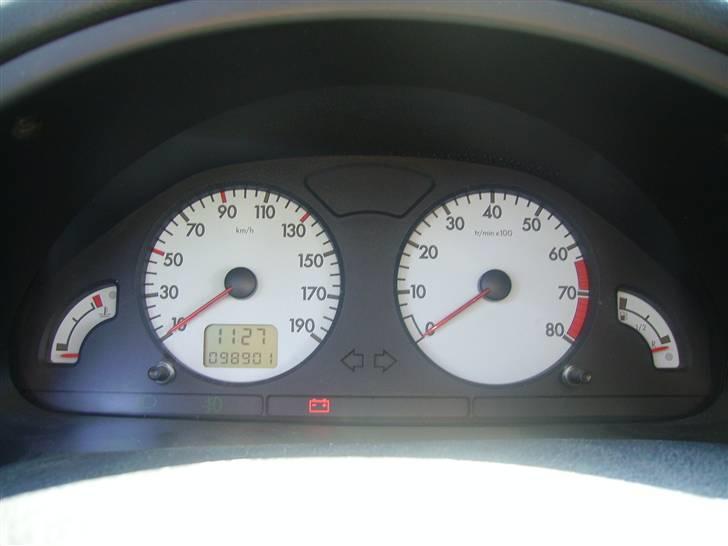 Citroën Saxo total skadet billede 1