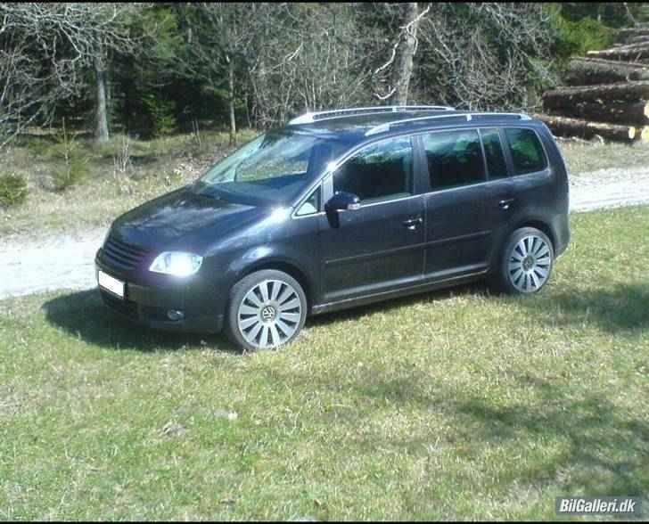 VW Touran ~ Highline 5p. -  Forår 08...Med de gamle A8-fælge og uden Krom Spejle og håndtag billede 12