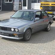 BMW 320i E30 solgt