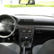 Audi A4 (SOLGT)