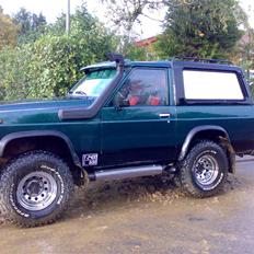 Nissan  *<patrol 4x4 3,3 TD> 