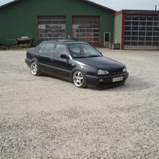 VW Vento 1,8 solgt 
