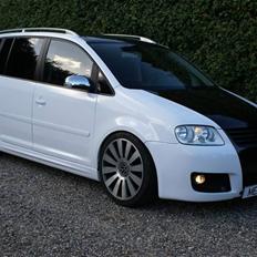 VW Touran Highline - 20" 