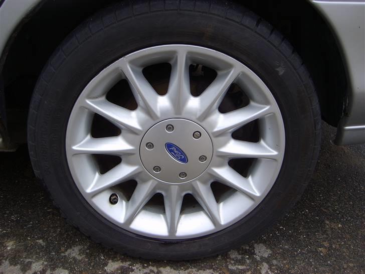 Ford Mondeo St.c - Dejlige Morfar fælge billede 5