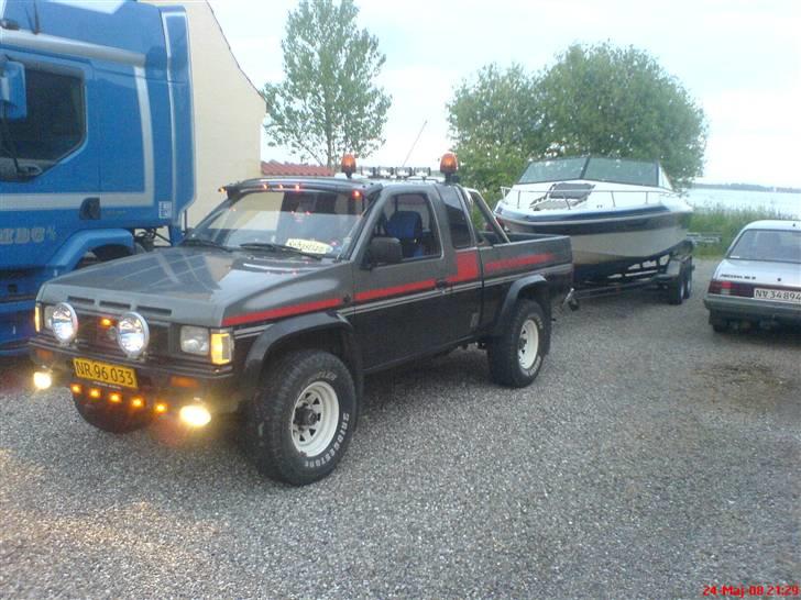 Nissan KING CAB 2.5.  billede 18