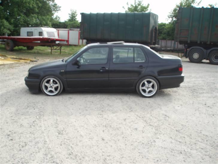 VW Vento 1,8 solgt  billede 3