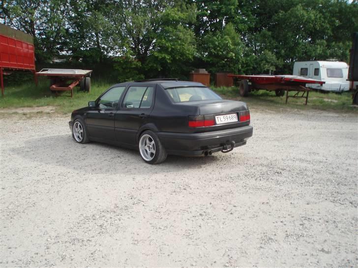 VW Vento 1,8 solgt  billede 5