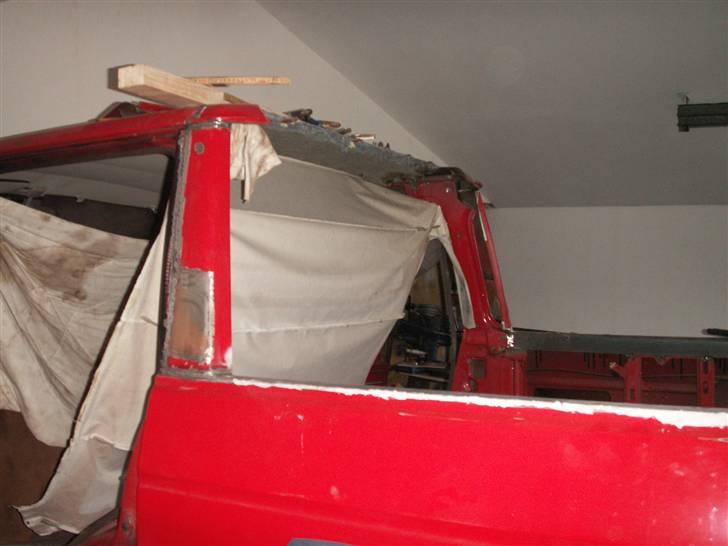 Toyota  HJ60 ½ Pickup ..solgt  - godt igang billede 14