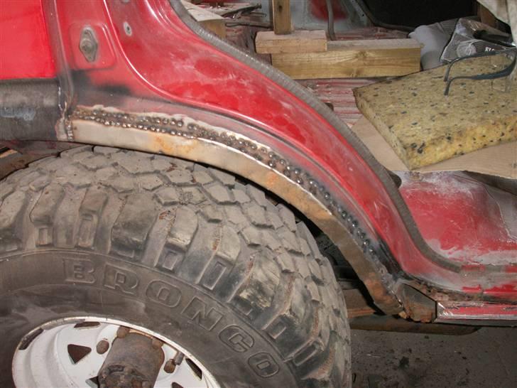 Toyota  HJ60 ½ Pickup ..solgt  - og den anden nye skærmkant under opbygning billede 17